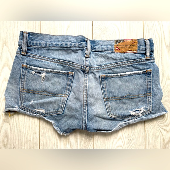 Ralph Lauren Distressed Jean Shorts sz 26 - Picture 2 of 2